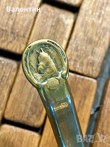 #1504# Малък масивен свещник с поставка за кибритена кутийка. Бронз/лаунс. Винтидж. От Холандия., снимка 5 - Други - 50685209