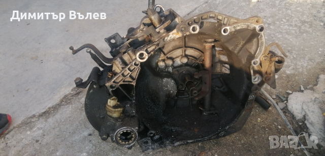 Скоростна кутия Пежо 1.9 1900 дизел
Година на производство 1996 
Лично предаване!
Гаранция , снимка 3 - Части - 42570506