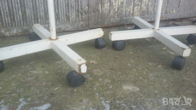 Въртящи се метални стойки за мартеници и други продукти, снимка 12 - Друго търговско оборудване - 53368511