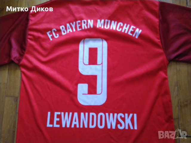 Байерн Мюнхен футболна фен тениска и №9 Левандовски размер М отлична, снимка 9 - Футбол - 44605698