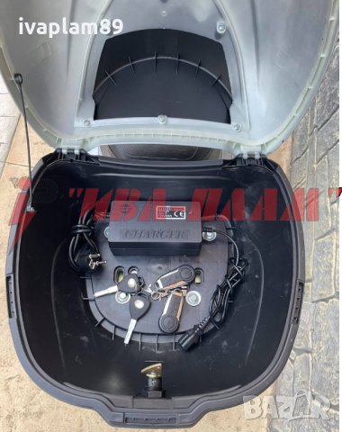 Електрически скутер Elektro Futura дизайн Vespa 4000W 20Ah/7 4000W 20Ah/72V+документи за регистрация, снимка 11 - Мотоциклети и мототехника - 34447495