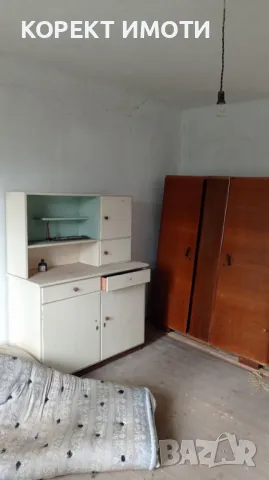 ПРОДАВА КЪЩА в село Осмар, снимка 3 - Къщи - 47419340