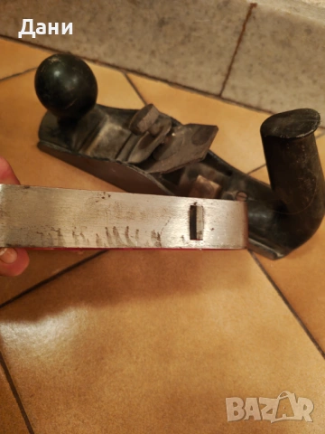 Два вида ръчни рендета, снимка 4 - Антикварни и старинни предмети - 54297433