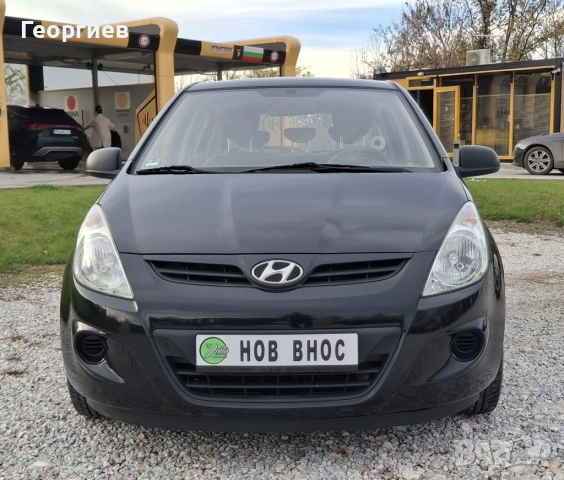Hyundai i20 Classic 1.2i 78PS, снимка 2 - Автомобили и джипове - 52043457