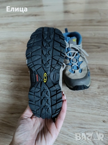 боти Salomon 32 номер , снимка 3 - Детски боти и ботуши - 52503690