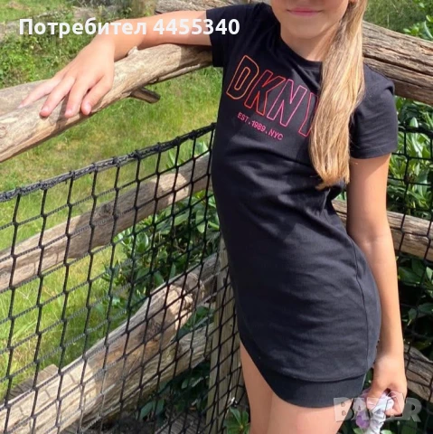 Детска рокля DKNY NYC с цветен надпис слагано само веднъж , снимка 1