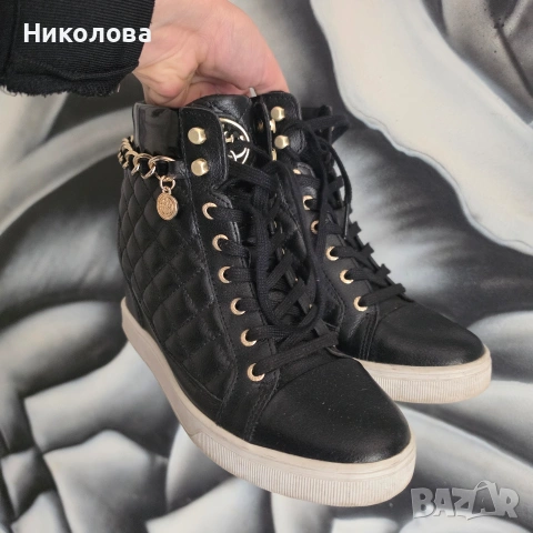 кецове Guess + сандали, снимка 2 - Кецове - 54195006