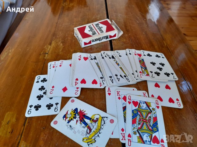 Стари карти за игра Marlboro, снимка 2 - Други ценни предмети - 37310022