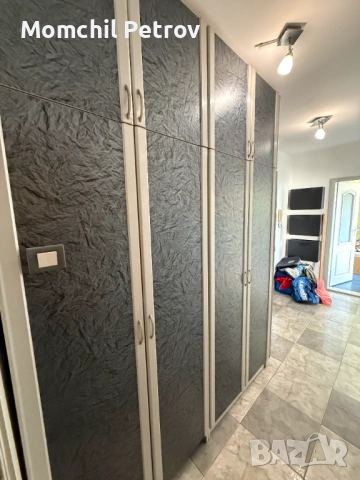 Масивен гардероб 3 крилен, снимка 8 - Гардероби - 53291240