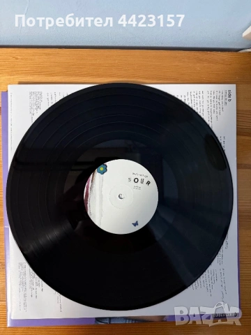 Olivia Rodrigo - SOUR, снимка 3 - Грамофонни плочи - 53977357