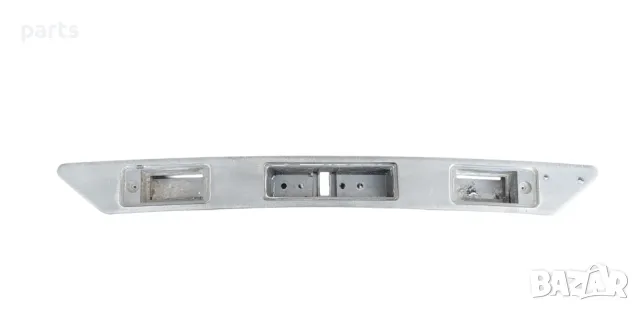 Лайсна Плафони Заден Капак Ауди A3 8P - A4 Б6 - А4 Б7 - А6 C5
- 8P0827574