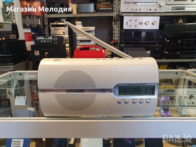 Радио Grundig Music 51 DAB+ В отлично техническо и визуално състояние., снимка 2 - Радиокасетофони, транзистори - 38549158