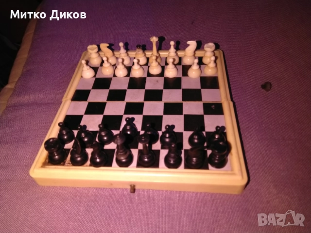 Магнитен шах малък 65х130 мм затворен, снимка 2 - Шах и табла - 52904448