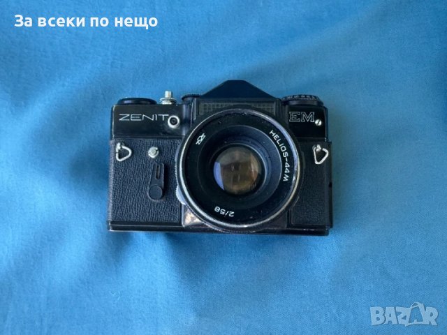Фотоапарат Zenit EM , снимка 9 - Фотоапарати - 50878949