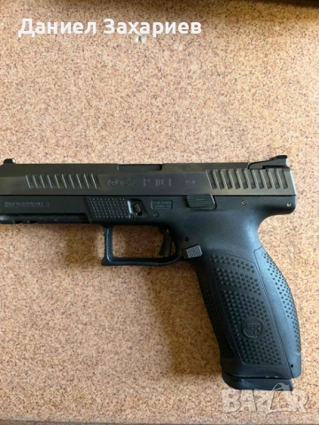 Пистолет CZ P-10F 9х19, снимка 2 - Бойно оръжие - 51994728