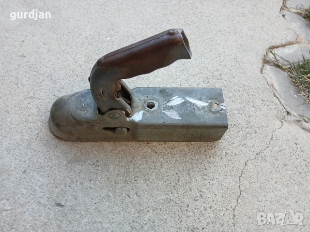 жапка лапа за ремарке