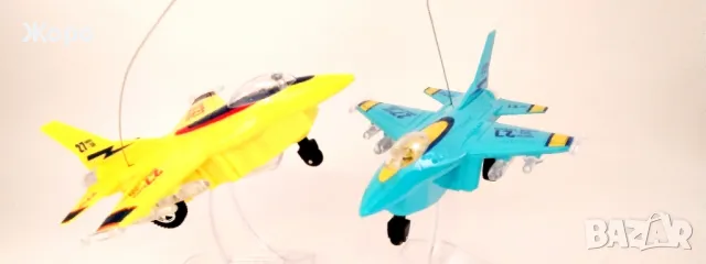 Детски малък самолет с дистанционно управление с звук и светлина 667145, снимка 5 - Влакчета, самолети, хеликоптери - 48559220
