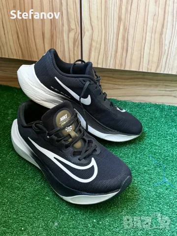 Nike Zoom Fly 5 Карбон, 42,5 (27см), снимка 3 - Маратонки - 55958160