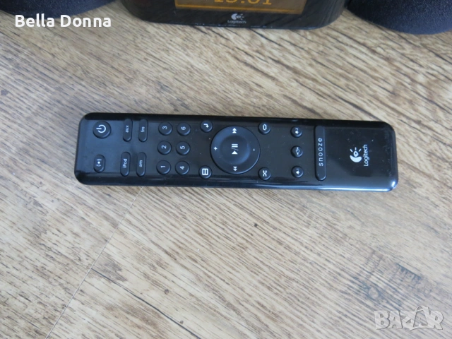 Logitech Pure-fi Dream iPhone докинг станция с Bluetooth, снимка 4 - Аудиосистеми - 54357187