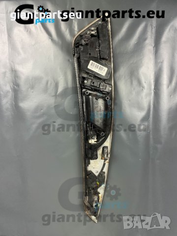 Лайсна зелен Махагон с бутони за Мерцедес Mercedes W218 W219 , A2187206180, снимка 3 - Части - 40414391