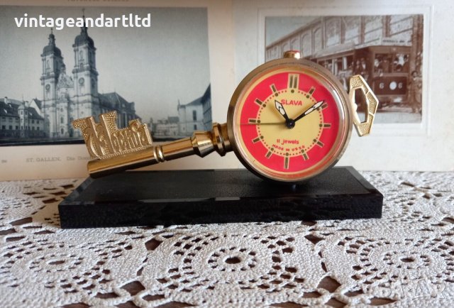 Колекционерски будилник часовник Слава, Ключа на Москва,работи отлично