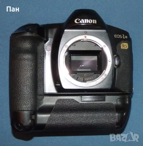 Професионален фотоапарат с полупрозрачно огледало Canon 1N RS