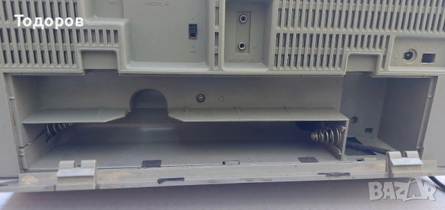 Hitachi TRK-W55E Stereo Cassette Recorder донор за части или проект, снимка 18 - Радиокасетофони, транзистори - 54245647