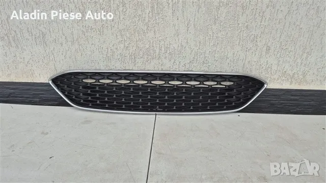 Централна решетка Ford Focus 3 Facelift година 2015 2016 2017 2018 код F1EB8200A, F1EB-8200-a