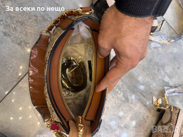 Guess Дамска Чанта Гес - Налични Различни Цветове Код E487, снимка 5 - Чанти - 50596443