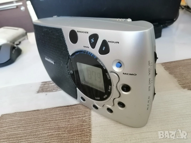 Радиоприемник GRUNDIG Ocean Boy 350, снимка 8 - Радиокасетофони, транзистори - 52921444