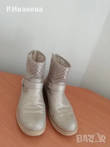 Боти в златисто, 35 номер, снимка 5 - Дамски боти - 56217583