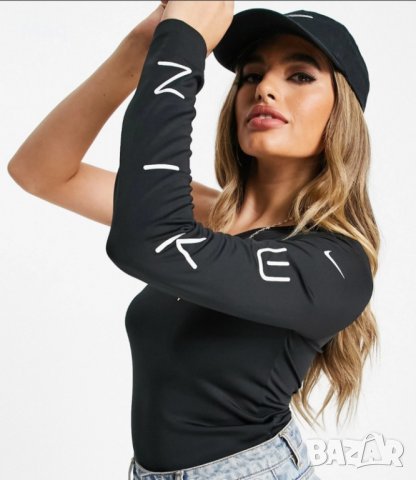 Дамски блузи Nike оригинални , снимка 7 - Блузи с дълъг ръкав и пуловери - 37261066