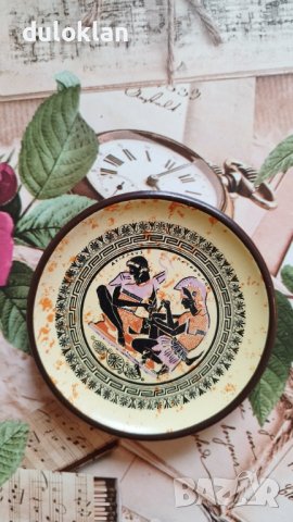 Декоративна чиния от Гърция