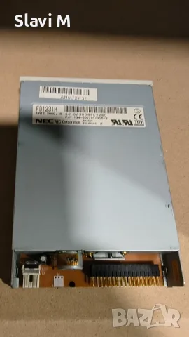 Лот 2 бр. Ретро Флопи Дискови Устройства NEC FD1231H (3.5" FDD) – Черно и Бежово, снимка 5 - Други - 55879908