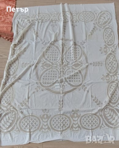 Ръчно плетени и бродирани покривки, снимка 9 - Декорация за дома - 44475660