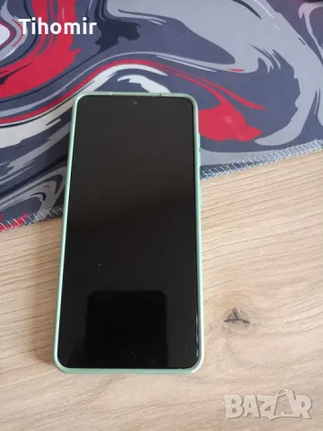 Samsung S21 с подарък калъф