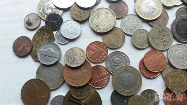 лот от 100 броя чуждестранни монети , снимка 4 - Нумизматика и бонистика - 52922714