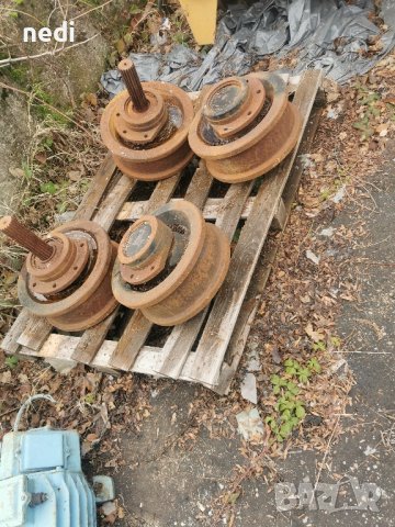 колела редуктори мотори за мостови,козлови кран , снимка 8 - Резервни части за машини - 44223330