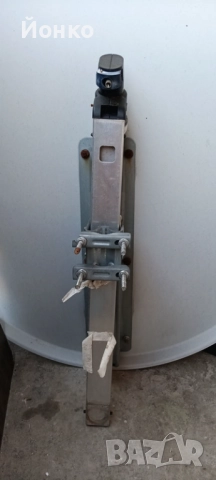 Продавам 1м. Офсетна Сателитна Антена, снимка 2 - Приемници и антени - 51786103