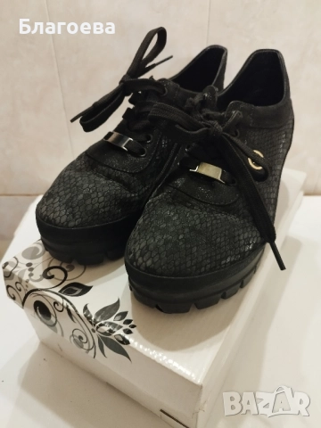 Дамски обувки , снимка 4 - Дамски ежедневни обувки - 52215479