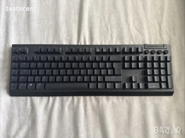 Механична геймърска клавиатура Razer BlackWidow V4 Green Switches gaming keyboard, снимка 2 - Клавиатури и мишки - 53002097
