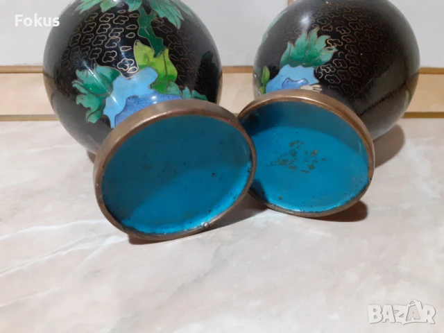 Cloisonne Клоазоне Двойка стари вази бронз клетъчен емайл, снимка 5 - Антикварни и старинни предмети - 50999266