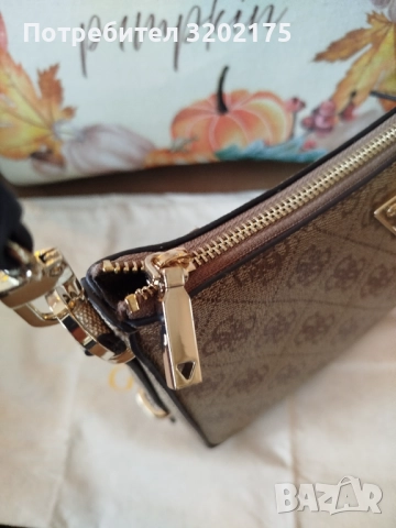 Guess чанта , снимка 5 - Чанти - 52071502