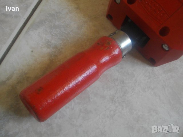 Машинно менгеме немско BESSEY със 2 стяги Менгеме самоделно от дуралуминий, снимка 14 - Менгемета - 37354117