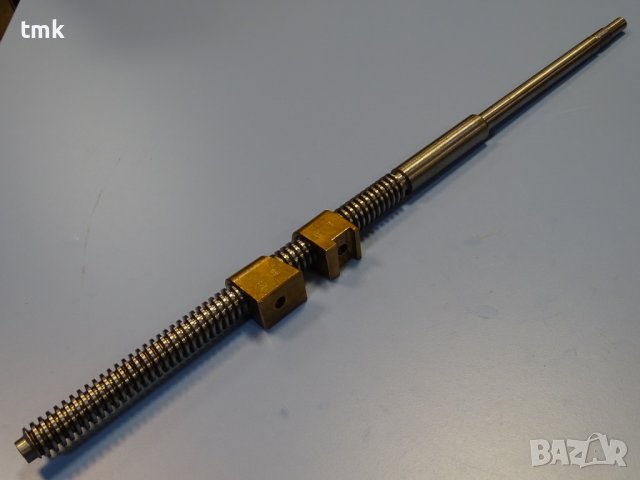 Винт с гайка за фреза L-595 ф22, снимка 8 - Резервни части за машини - 40133777