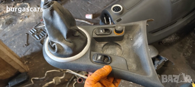 Бутони ел стъкла Citroen C2 1.1 - 60 к.с. 2006г