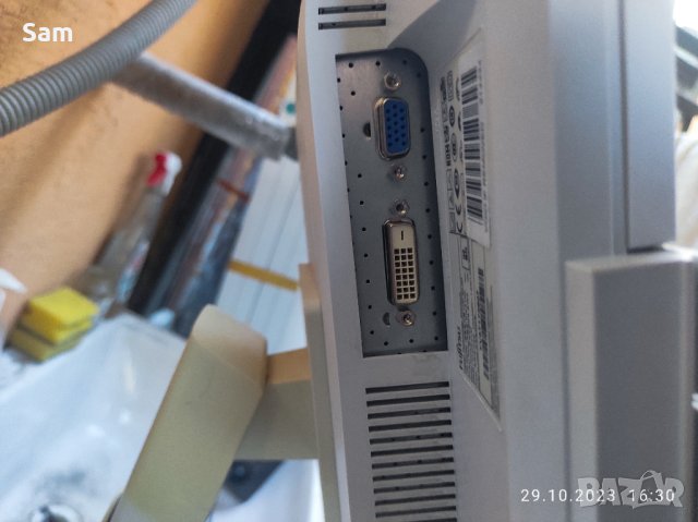 Монитор 2 бр, снимка 5 - Монитори - 42768715