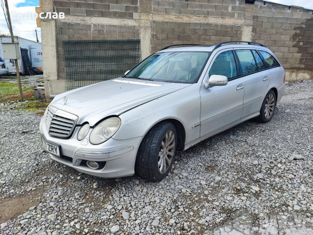 Мерцедес E 320 CDI 224 коня На Части комби, снимка 3 - Автомобили и джипове - 52436647