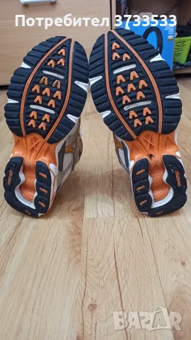 дамски маратонки Mizuno № 38 2/3-20 евро и работни обувки Parade № 38-15 евро., снимка 8 - Маратонки - 55970201