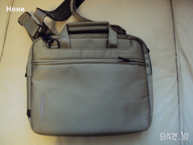 Чанта за лаптоп, снимка 1 - Чанти - 34437861